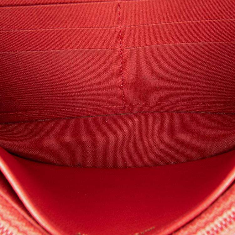 Pre Owned Chanel Red Quilted Lambskin 19 Wallet on Chain