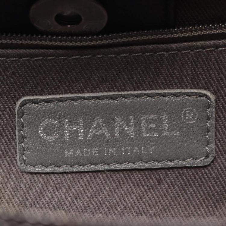 Pre Owned Chanel Black Medium CC Quilted Calfskin Stitch It Tote