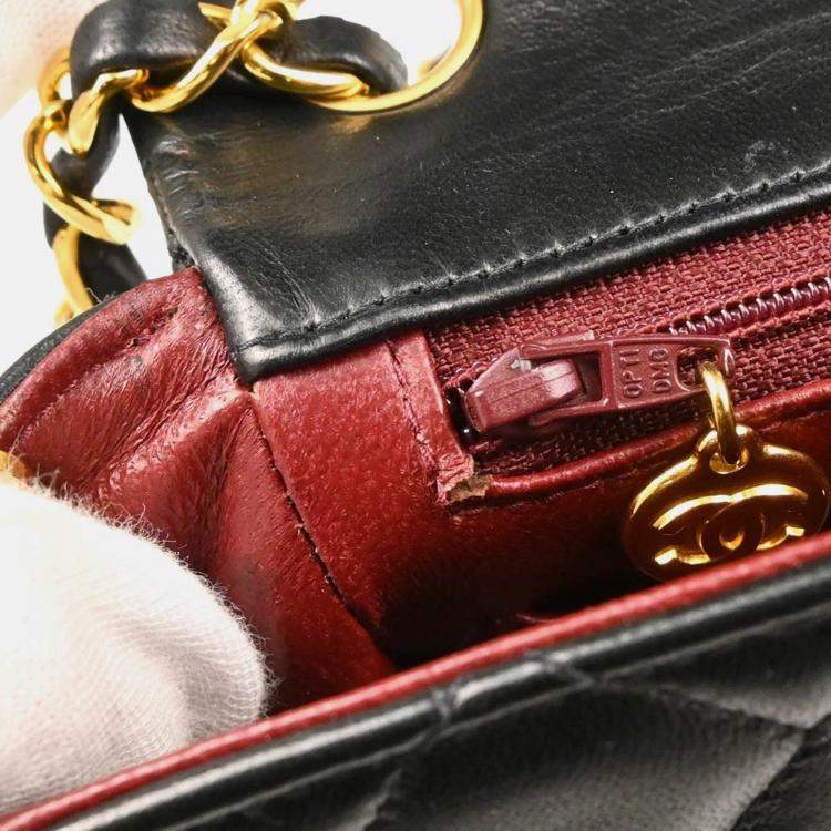 Pre Owned Chanel Mini Classic Square Flap Black Lambskin Shoulder Bag