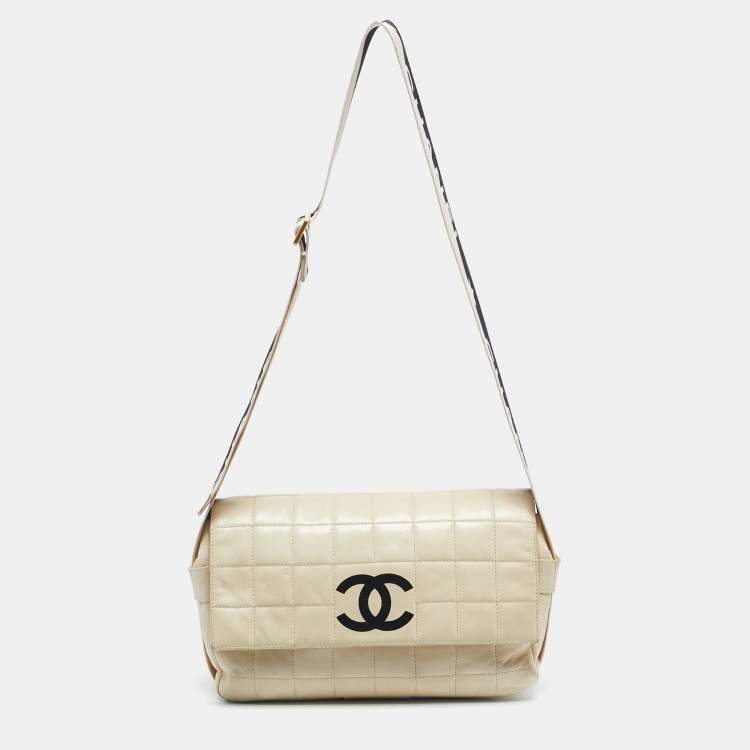 Pre Owned Chanel Cream Choco Bar Leather Sport Ligne Flap Shoulder Bag