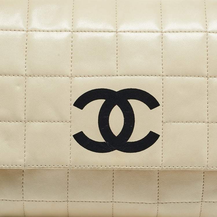 Pre Owned Chanel Cream Choco Bar Leather Sport Ligne Flap Shoulder Bag