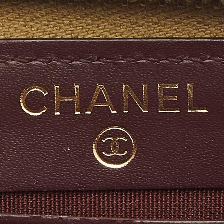 Pre Owned Chanel Gold Quilted Leather CC Zip Around Wallet