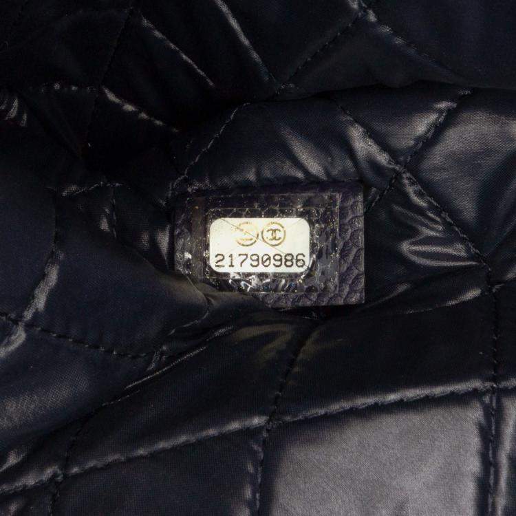 Pre Owned Chanel Navy Blue Medium Quilted Caviar O Case Clutch