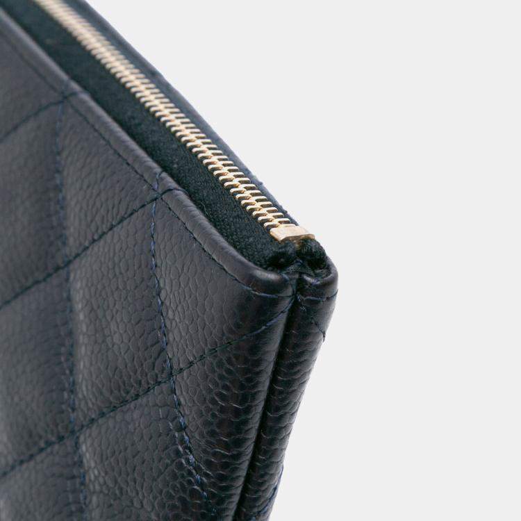 Pre Owned Chanel Navy Blue Medium Quilted Caviar O Case Clutch