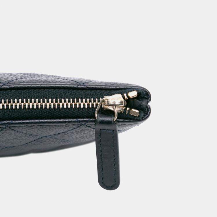 Pre Owned Chanel Navy Blue Medium Quilted Caviar O Case Clutch