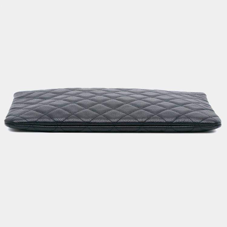 Pre Owned Chanel Navy Blue Medium Quilted Caviar O Case Clutch