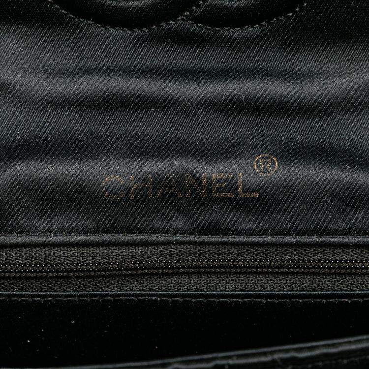 Pre Owned Chanel Black Mini Square Quilted Satin Single Flap Bag