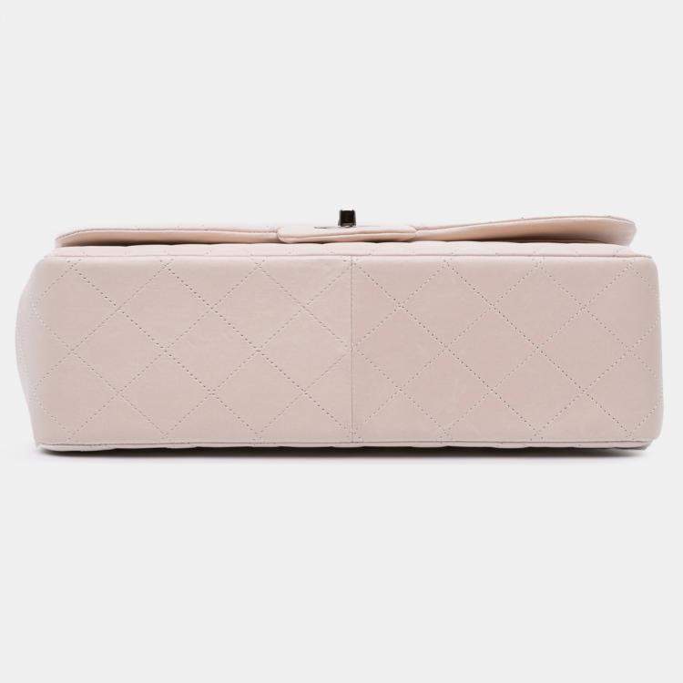 Pre Owned Chanel White Jumbo Classic Lambskin Double Flap Bag