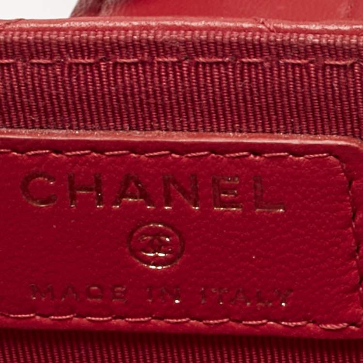 Pre Owned Chanel Pink Quilted Leather Gusset Card Holder