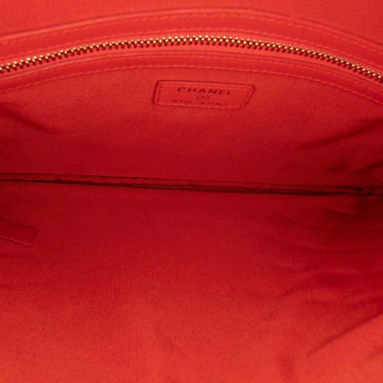 Pre Owned Chanel Red Medium Quilted Lambskin O Case Clutch