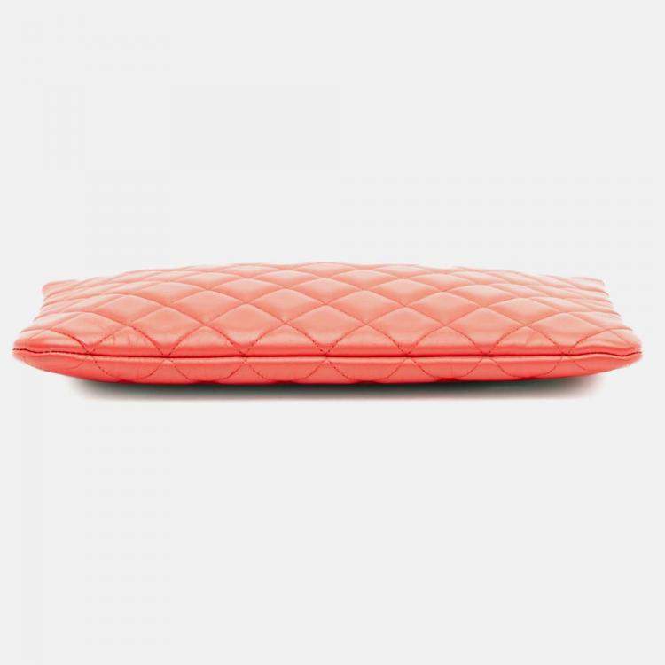 Pre Owned Chanel Red Medium Quilted Lambskin O Case Clutch