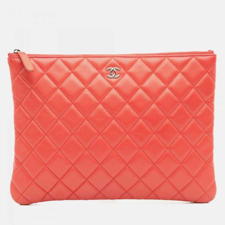 Pre Owned Chanel Red Medium Quilted Lambskin O Case Clutch