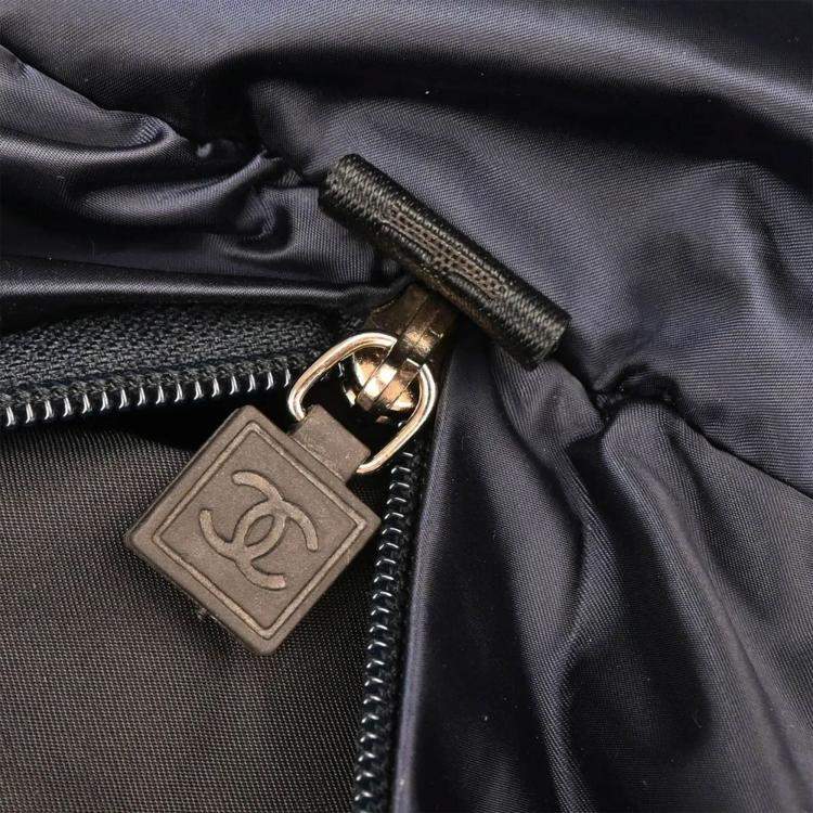 Pre Owned Chanel Navy Nylon Sport Line Duffle Handbag