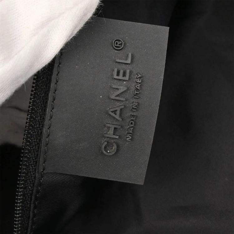Pre Owned Chanel Navy Nylon Sport Line Duffle Handbag