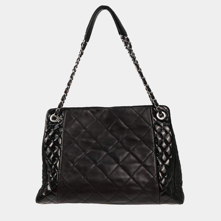 Pre Owned Chanel Black Calfskin Patent Leather Chain Tote Handbag
