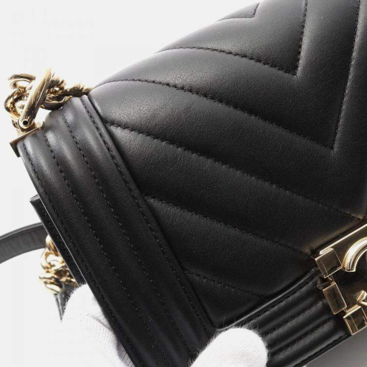 Pre Owned Chanel Boy Small Chevron V Stitch Black Leather Shoulder Bag