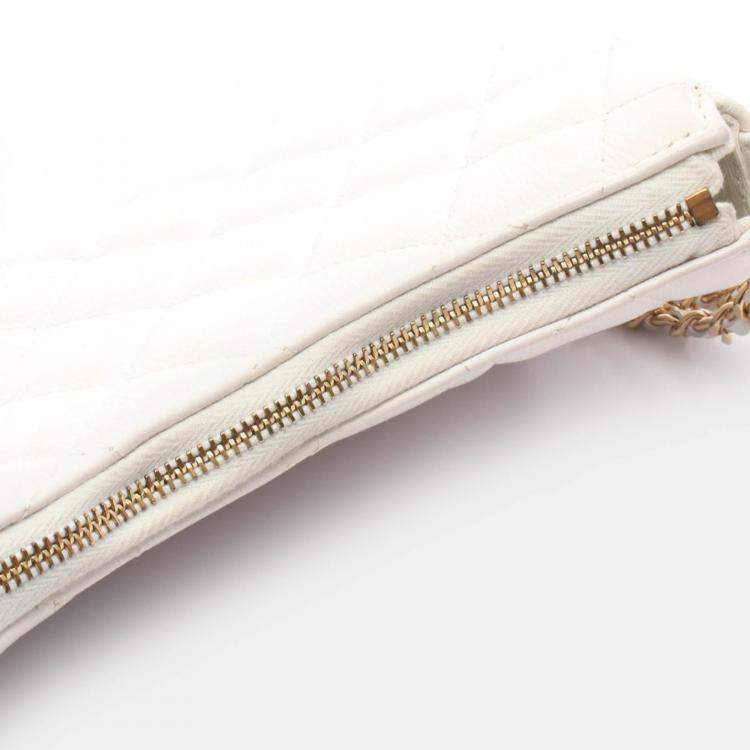 Pre Owned Chanel Matelasse Chain Shoulder Cluch Bag Lambskin White Ghw