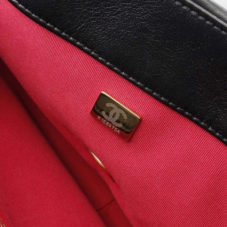 Pre Owned Chanel 19 Black Lambskin Shoulder Bag