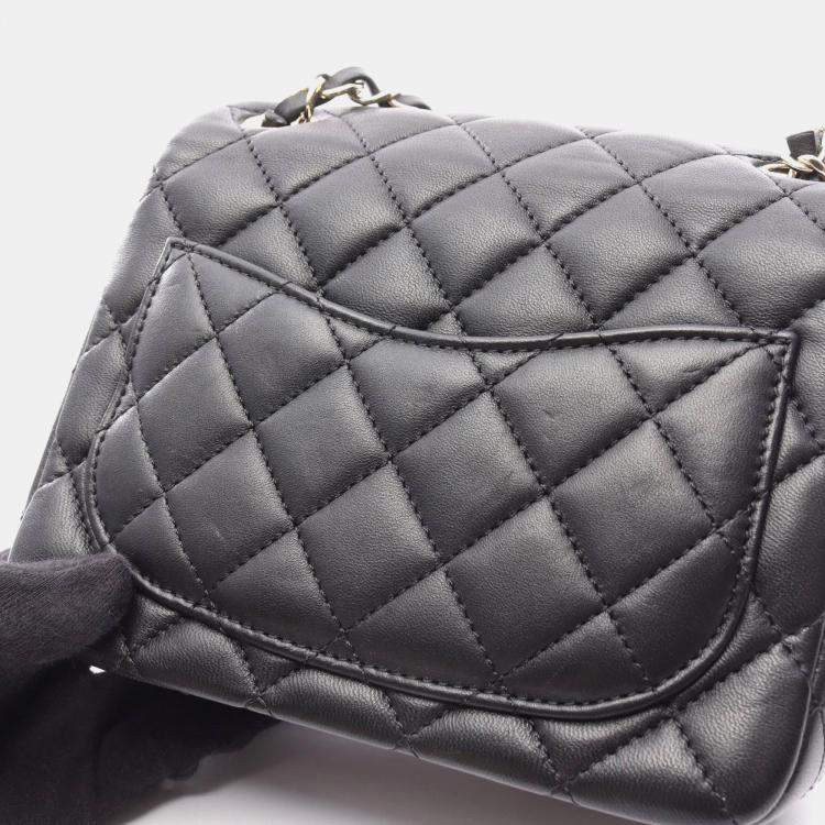 Pre Owned Chanel Mini Matelasse Chain Shoulder Bag  Lamb Leather Black Ghw Cc
