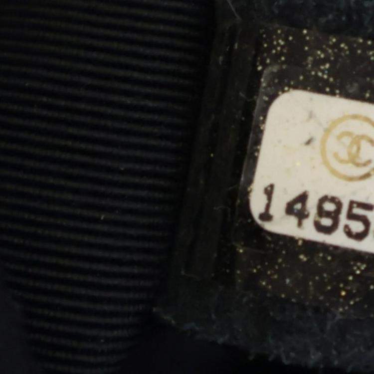 مملوكة مسبقًا Chanel Reissue Roll Black Lambskin Clutch Bag