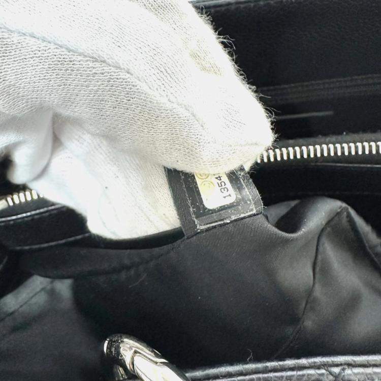 Pre Owned Chanel GST Black Leather Tote Bag