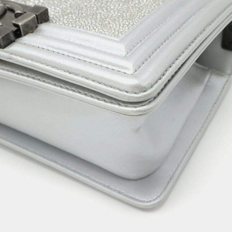 Pre Owned Chanel Boy Metallic Silver Leather Shoulder Bag
