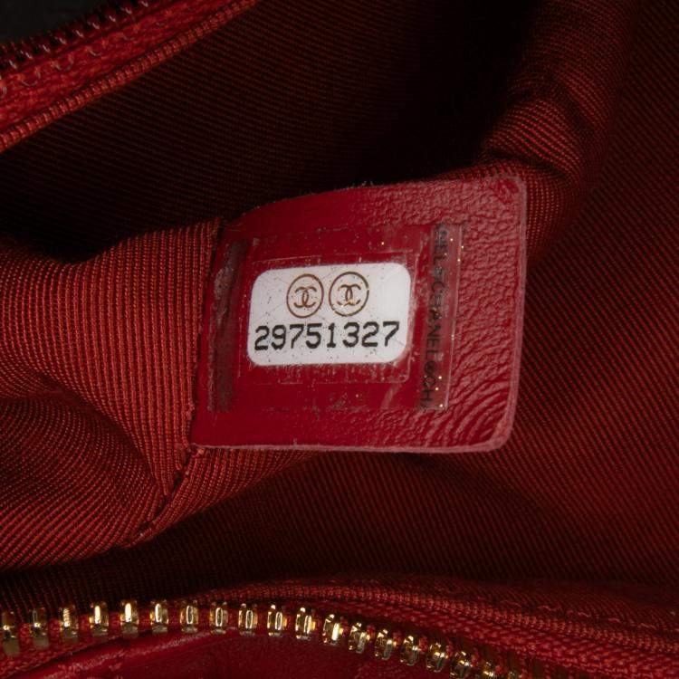 Pre Owned Chanel Red Small Quilted Lambskin Perfect Meeting Hobo