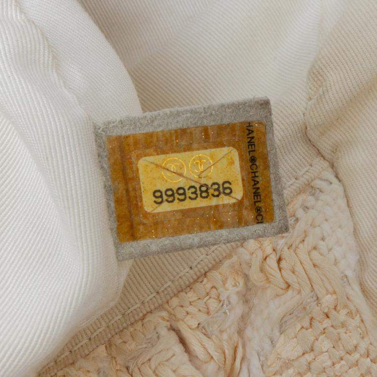 Pre Owned Chanel White Tweed Boucle Knitting Top Handle Bag