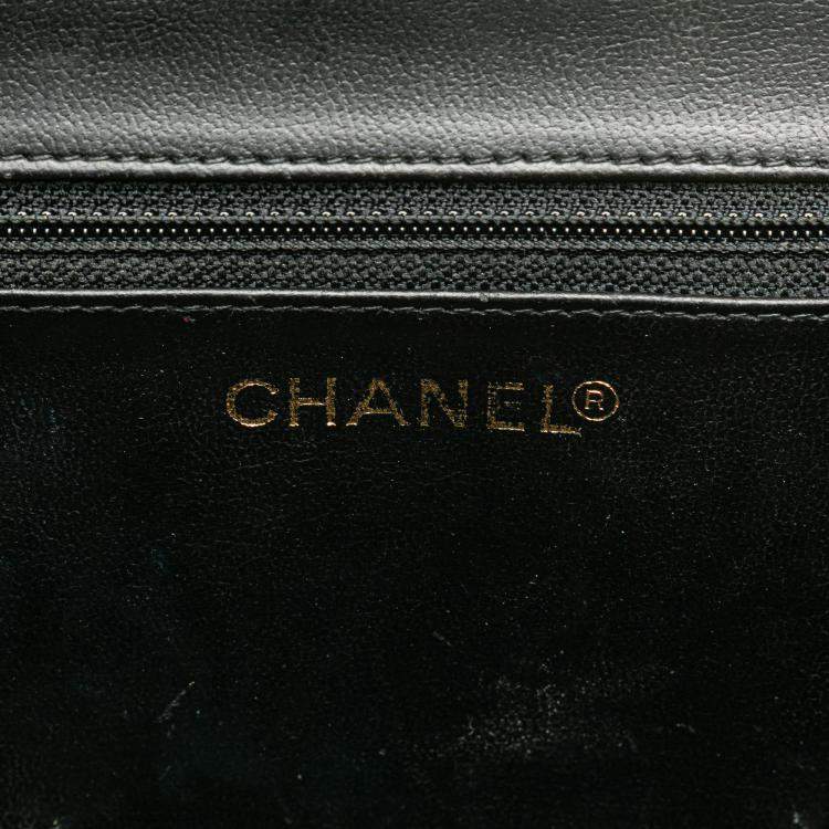 Pre Owned Chanel Black CC Stitched Calfskin Turnlock Vanity Case