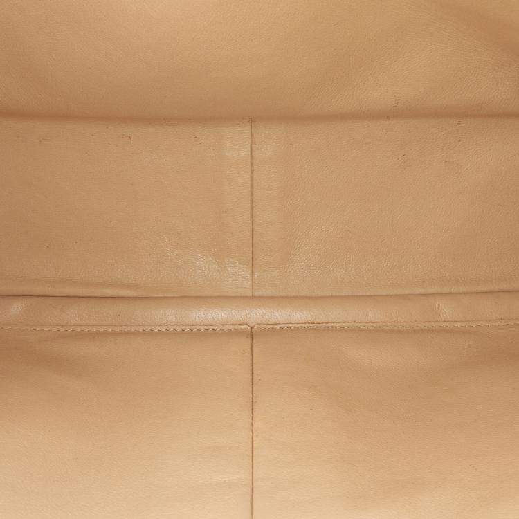 Pre Owned Chanel Beige Jumbo Classic Caviar Double Flap