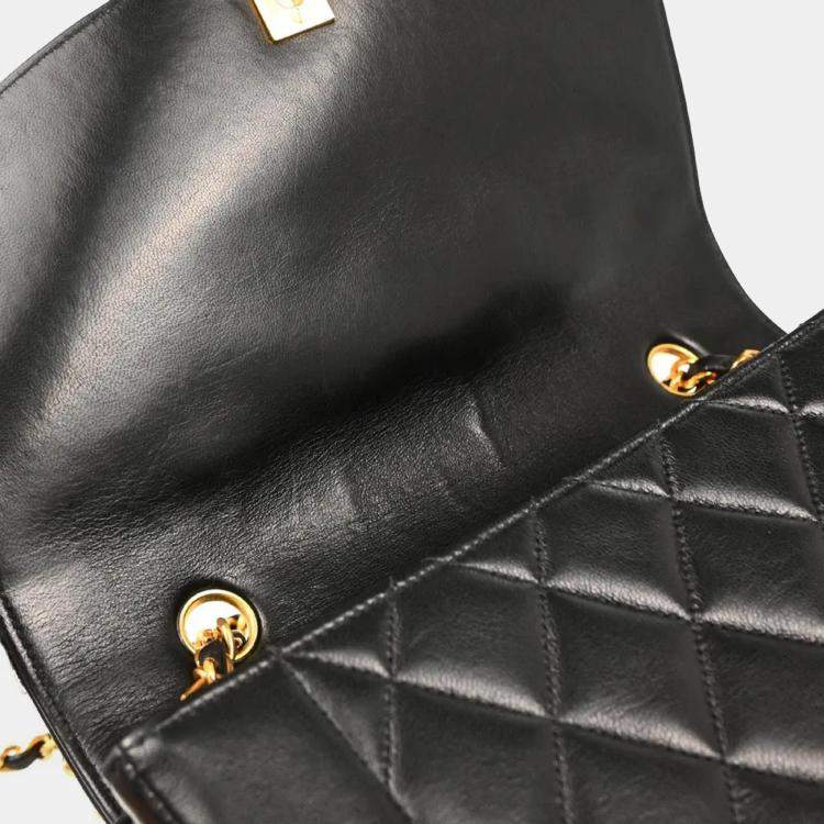 Pre Owned Chanel Diana Medium Black Lambskin Shoulder Bag