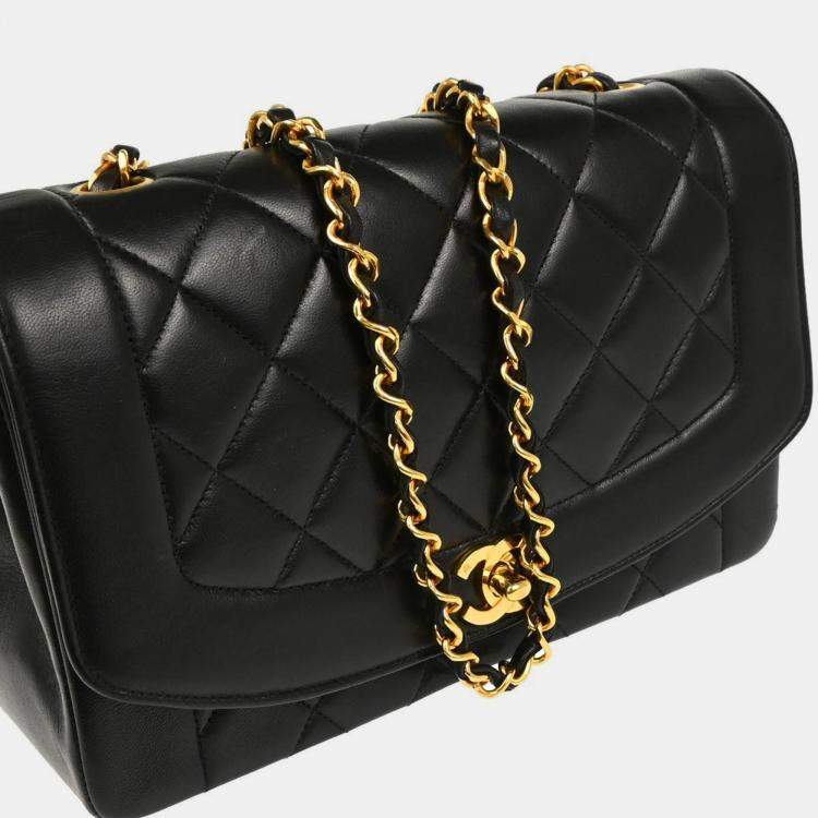 Pre Owned Chanel Diana Medium Black Lambskin Shoulder Bag
