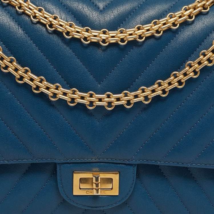 Pre Owned Chanel Blue Chevron Leather 226 Reissue 2.55 Flap Bag