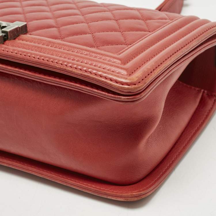 Pre Owned Chanel Red Quilted Leather Medium Classic Boy Flap Bag