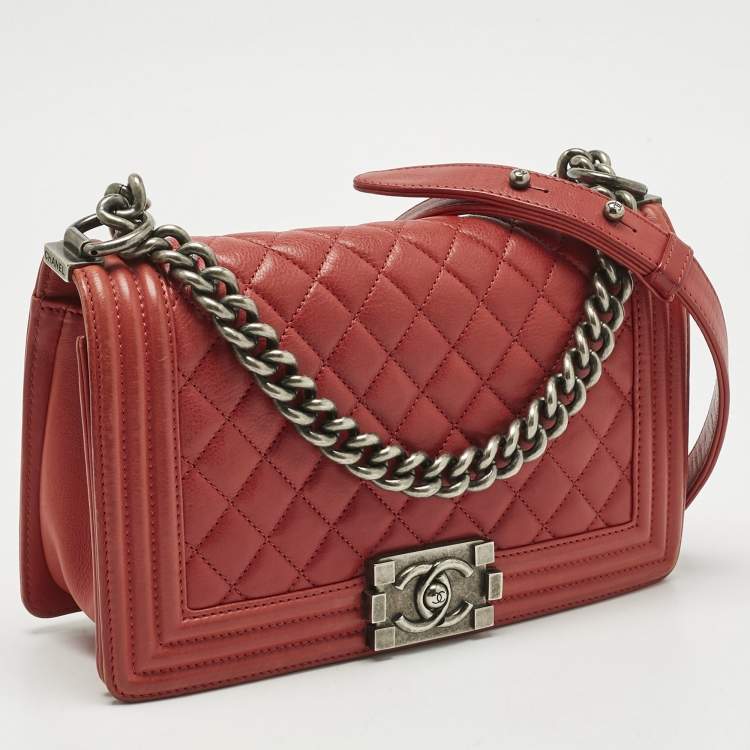 Pre Owned Chanel Red Quilted Leather Medium Classic Boy Flap Bag