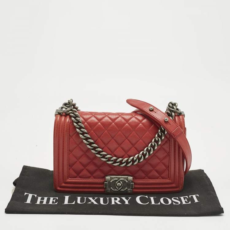 Pre Owned Chanel Red Quilted Leather Medium Classic Boy Flap Bag