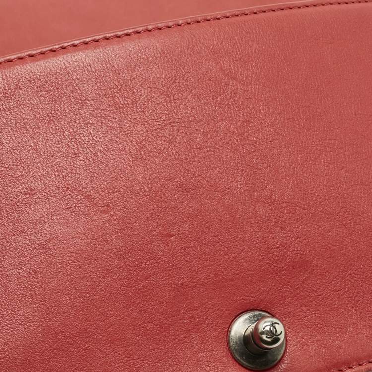 Pre Owned Chanel Red Quilted Leather Medium Classic Boy Flap Bag
