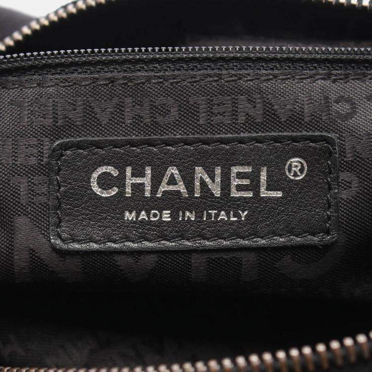 Pre Owned Chanel Coco Mark Black Fabric Handbag
