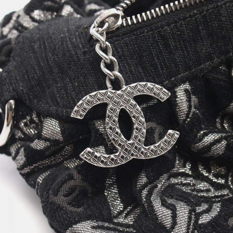Pre Owned Chanel Coco Mark Black Fabric Handbag