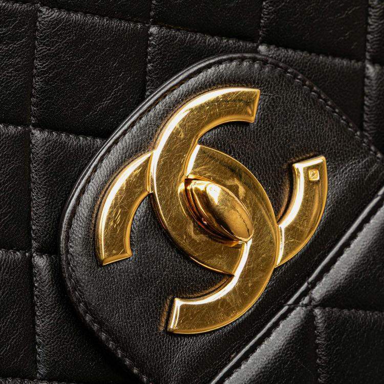 Pre Owned Chanel Black Jumbo XL Classic Lambskin Single Flap