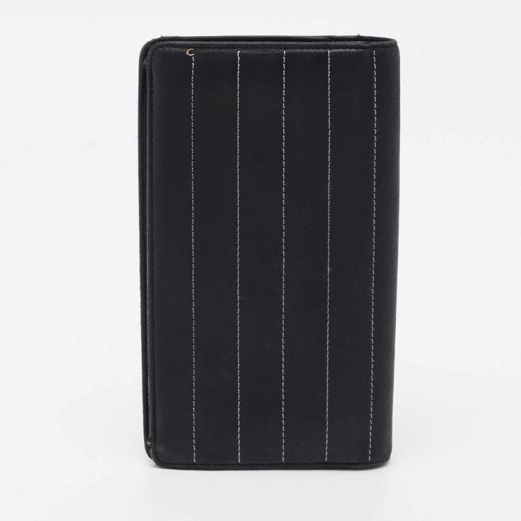 Pre Owned Chanel Black Striped Leather Vertical CC Wallet