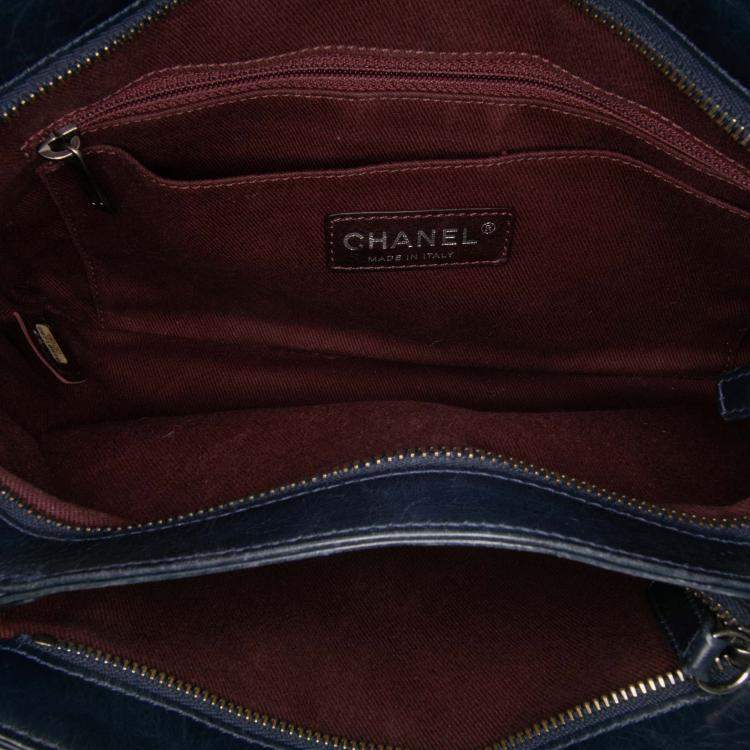 Pre Owned Chanel Navy Blue Quilted Glazed Calfskin Coco Pleats Clutch With Chain