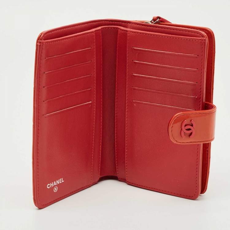 Pre Owned Chanel Orange Quilted Patent Leather CC French Wallet