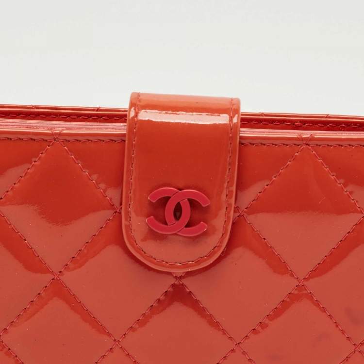Pre Owned Chanel Orange Quilted Patent Leather CC French Wallet