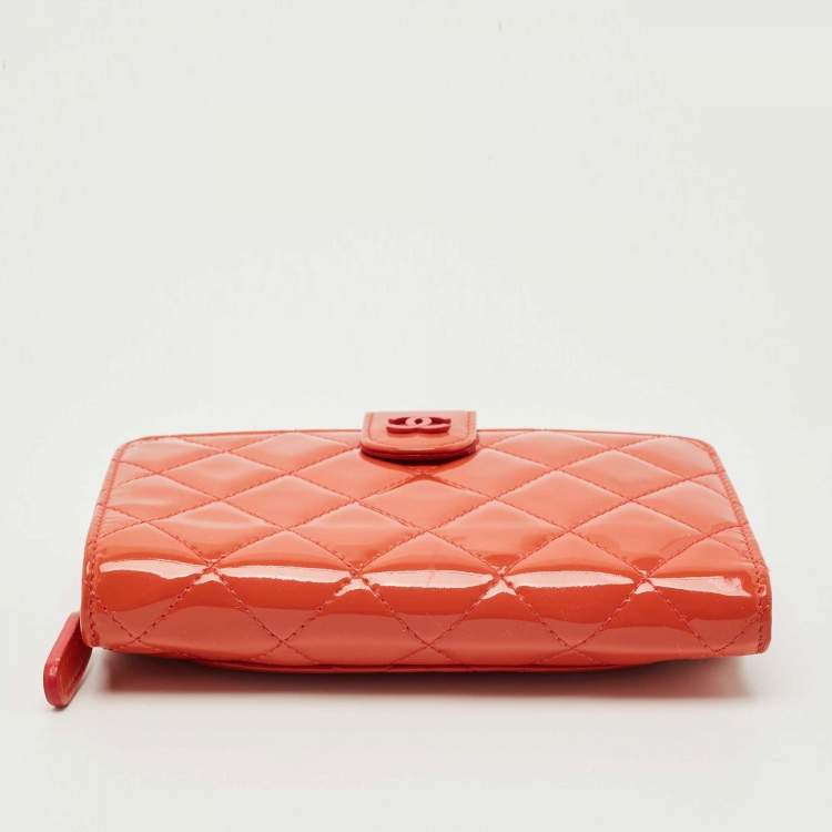 Pre Owned Chanel Orange Quilted Patent Leather CC French Wallet