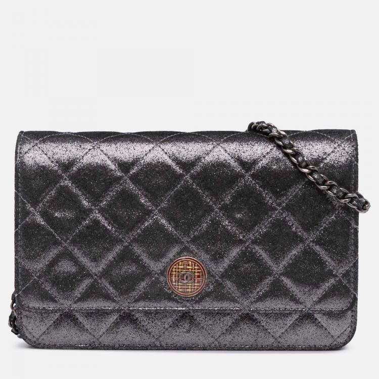 Pre Owned Chanel Silver Quilted Iridescent Lambskin Tartan Button Wallet On Chain