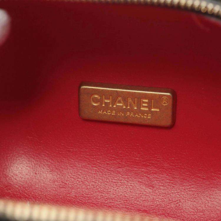 Pre Owned Chanel Black Quilted Lambskin CC Bubble Vanity Case With Chain