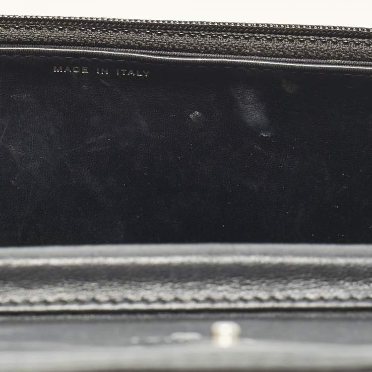 Pre Owned Chanel Metallic Quilted Patent Leather Boy WOC Bag