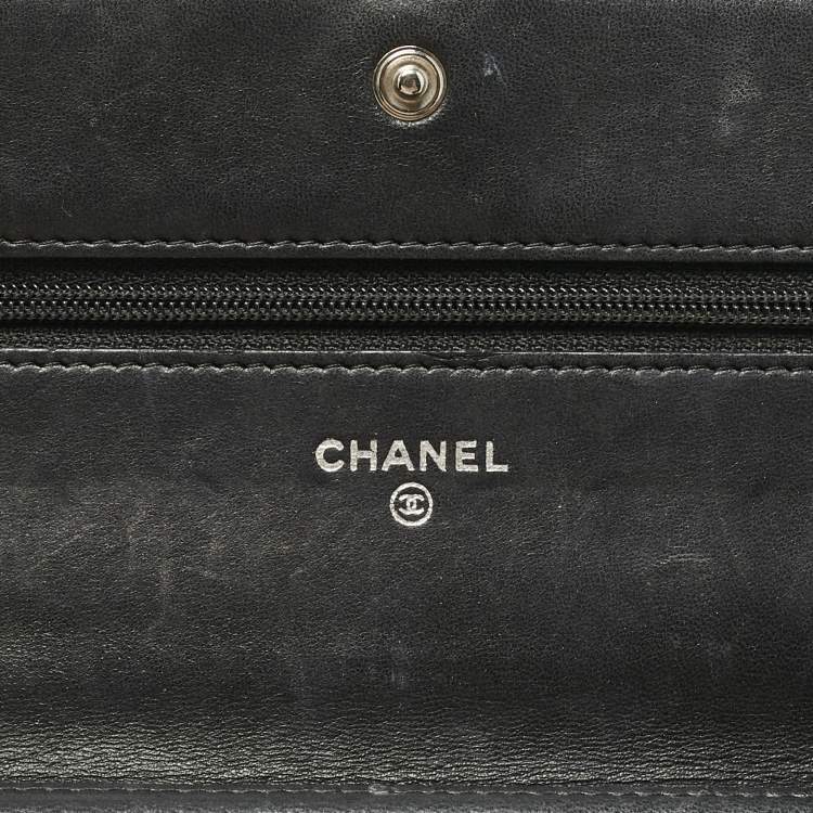 Pre Owned Chanel Metallic Quilted Patent Leather Boy WOC Bag