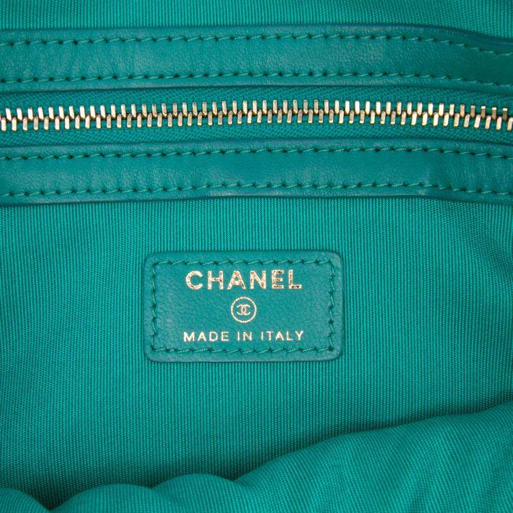 Pre Owned Chanel Green Medium Quilted Lambskin O Case Clutch